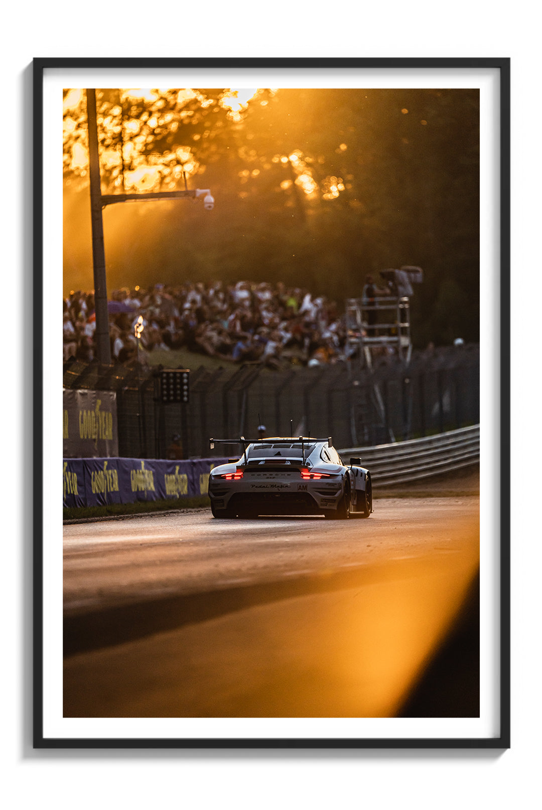 Porsche RSR thru the sunset of Le Mans - 2022